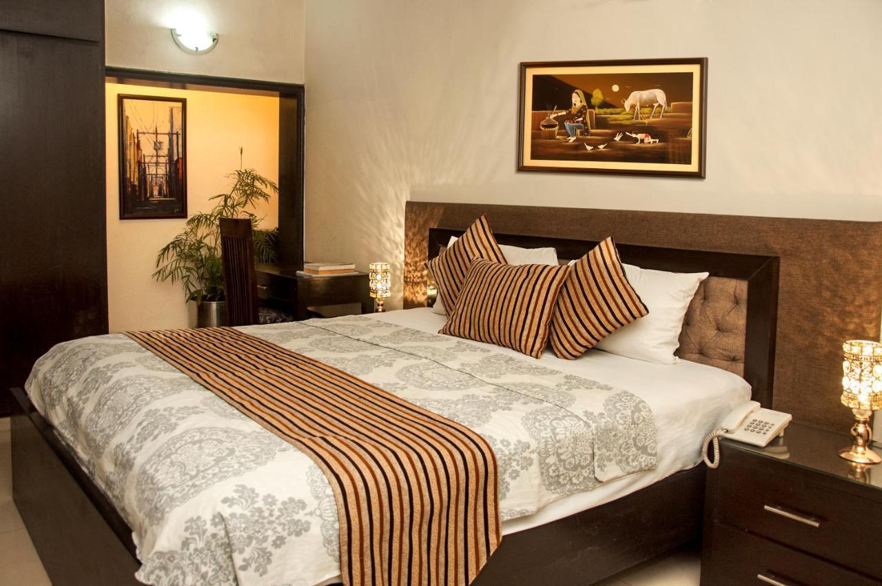 Royal Elegance Hotel Lahore Eksteriør bilde