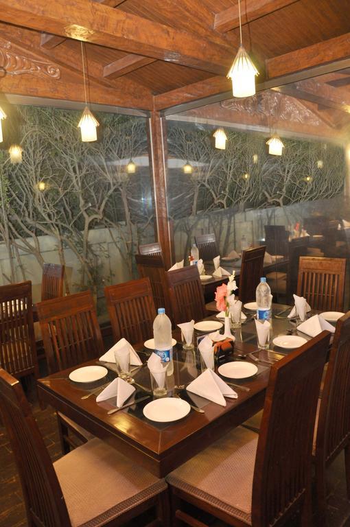 Royal Elegance Hotel Lahore Eksteriør bilde