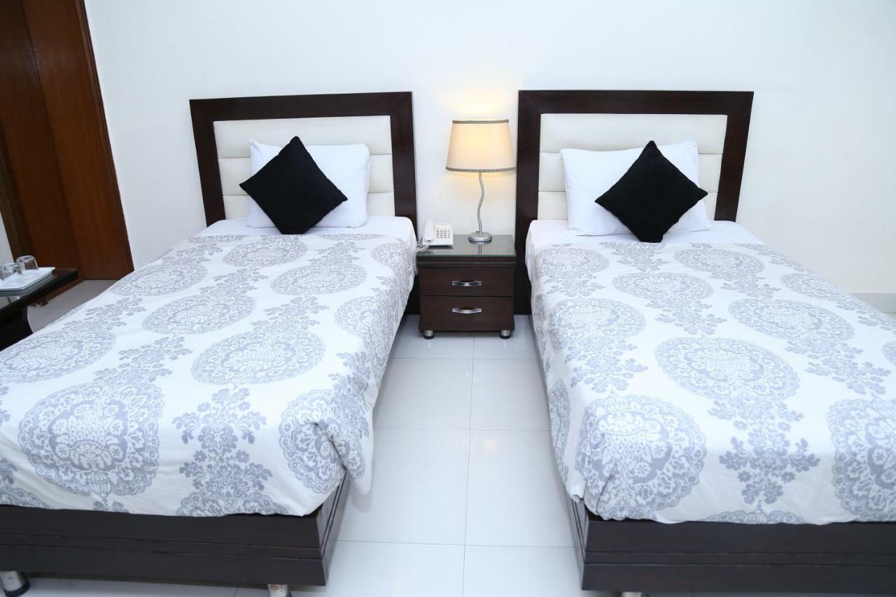 Royal Elegance Hotel Lahore Eksteriør bilde